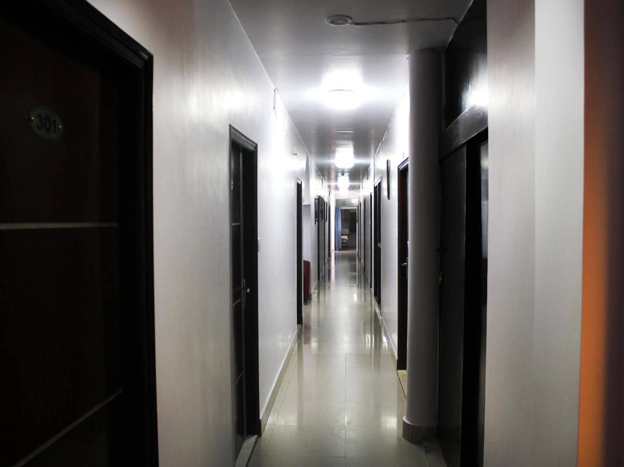 Hotel Rajmandir Faridabad Exteriör bild