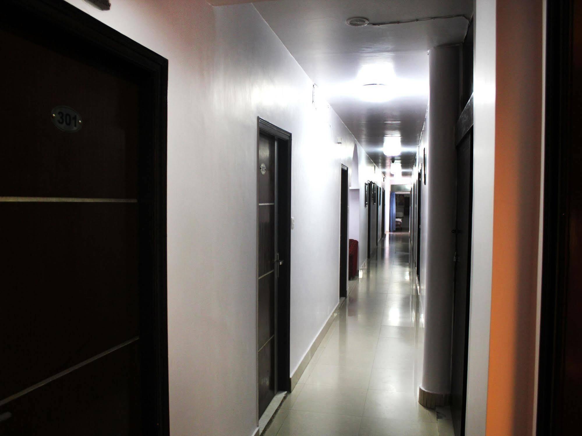 Hotel Rajmandir Faridabad Exteriör bild